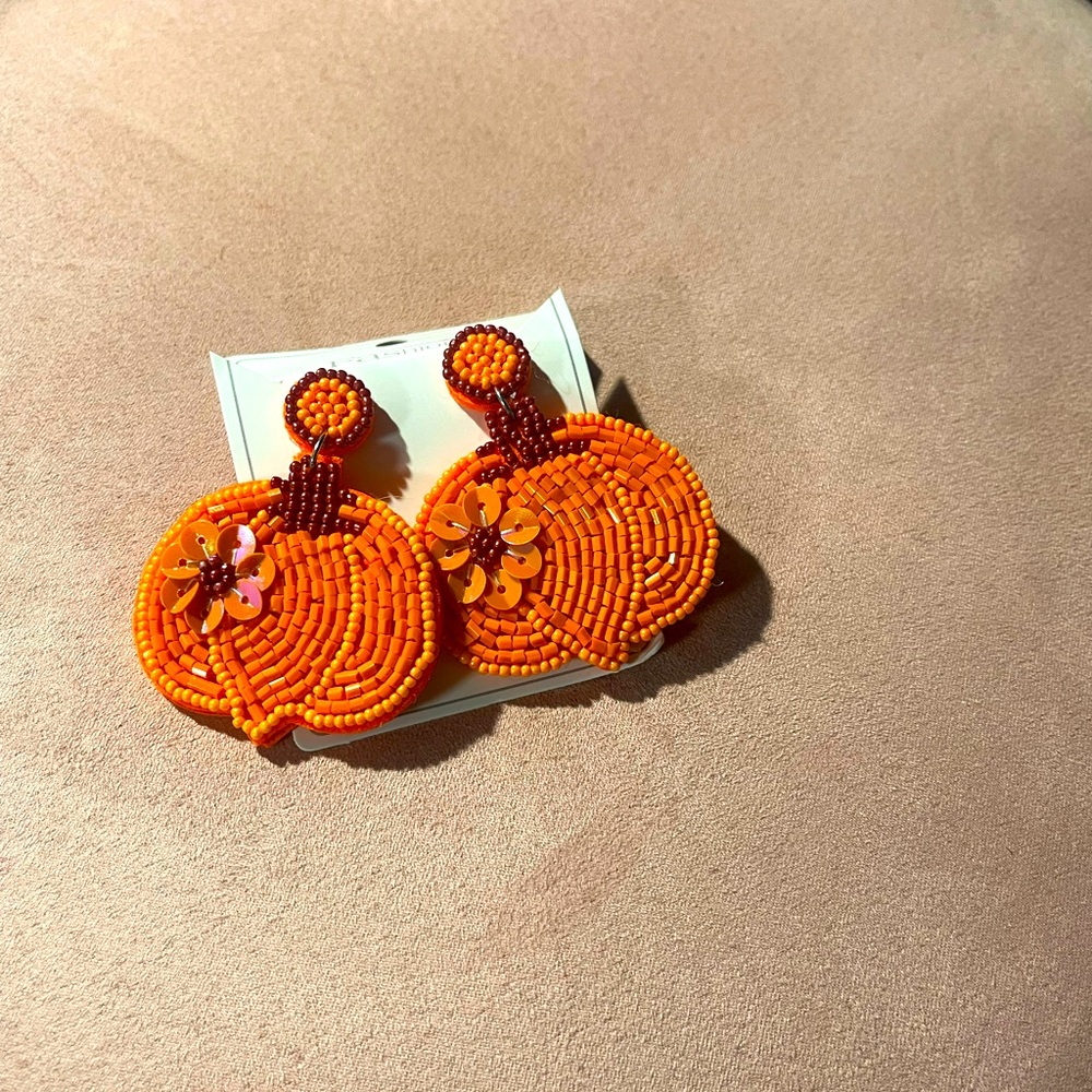 Pumpkin beaded earrings